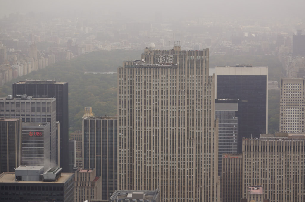 Central Park с 86 этажа по большей части закрыт небоскрёбами